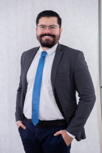 Advogado Julio Mariano Fernandes Praseres